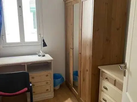 Habitación en calle Toledo