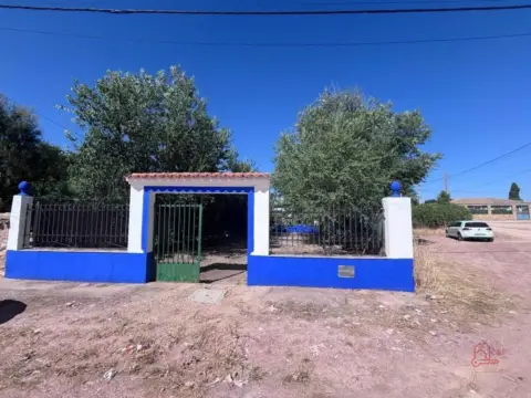 Casa en Villafranca de los Caballeros