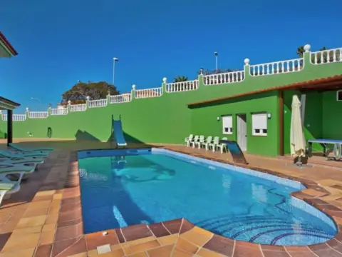 Casa pareada en Rambla-Duggi-Los Hoteles