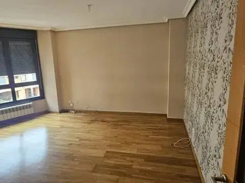 Piso en Pumarín-Teatinos