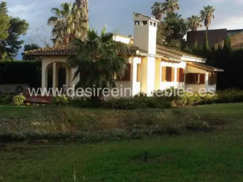 Casa en El Vedat-Santa Apol·lònia