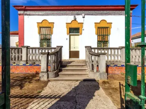 Chalet en Villanueva del Río y Minas