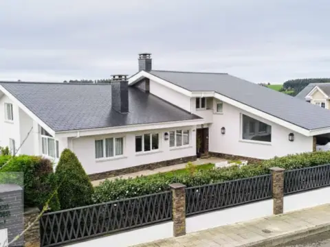 Casa en Navia