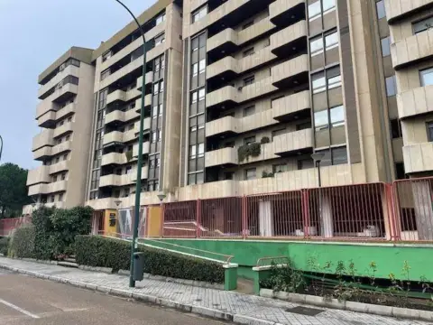 Piso en calle de Bolivia