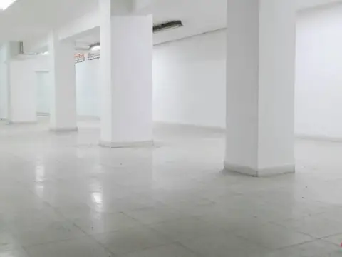 Local comercial en Campo de la Verdad-Miraflores-Sector Sur