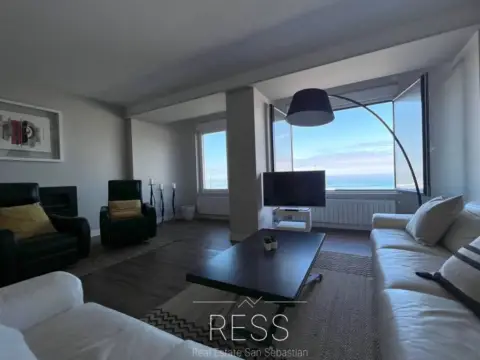 Piso en Paseo de Colon