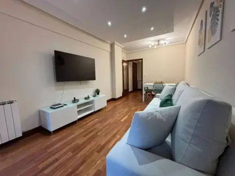 Piso en calle de Secundino Esnaola