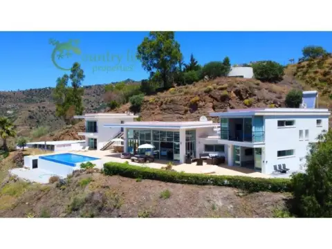 Casa en Sayalonga