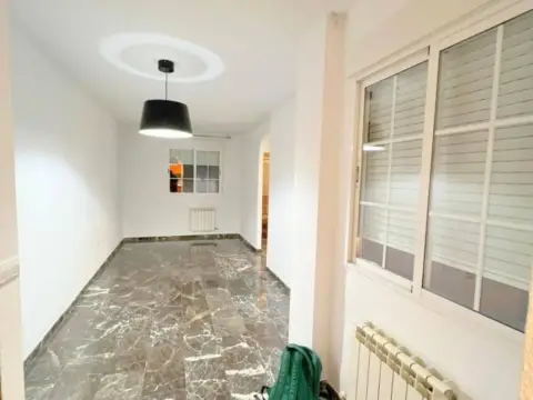Piso en Zona Avenida de los Ogíjares