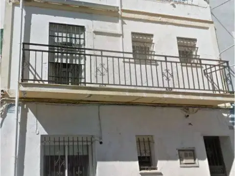Casa en calle de la Revolera