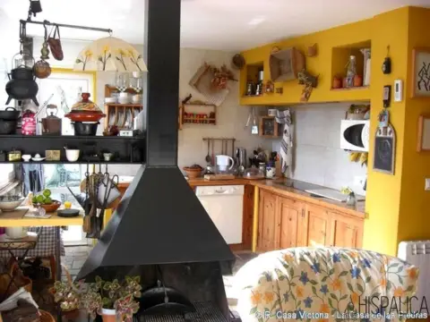 Casa rústica en Villaluenga del Rosario