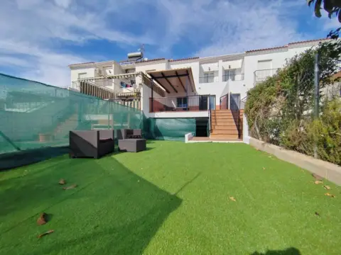 Maison mitoyenne à Alcaucín