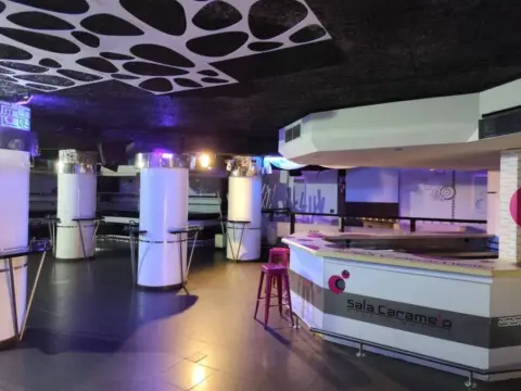 Local comercial en Puerto Marina