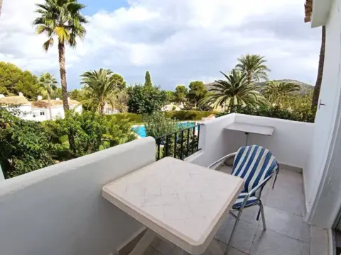 Piso en calle Urbanizacion los Almendros