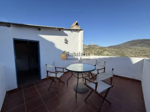 Casa rústica en Colomera