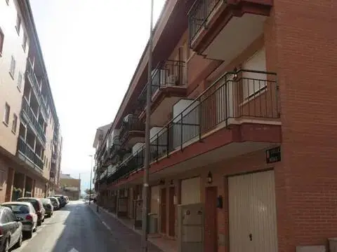 Casa adosada en Garres y Lages