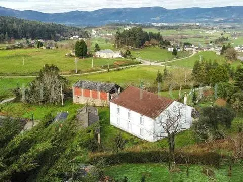 Casa rústica en calle Lugar Casas, 2