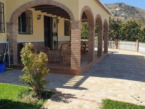 Casa rústica en Torrox