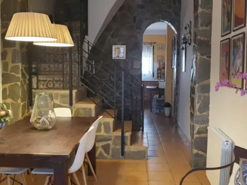 Casa adosada en Ayódar