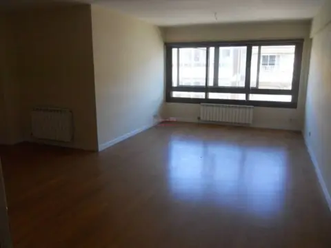 Piso en Berbés-Peritos