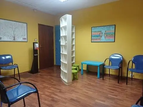 Local comercial en Avenida Juan XXIII, 7