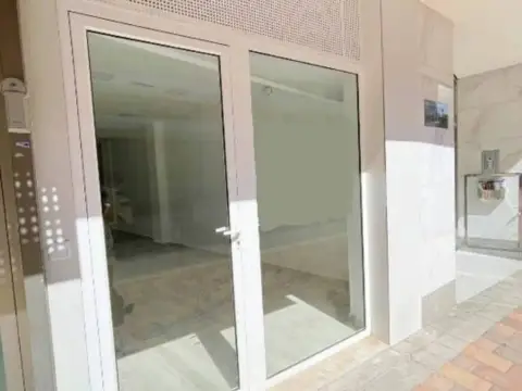 Local comercial en calle del Doctor José Tapia Sanz