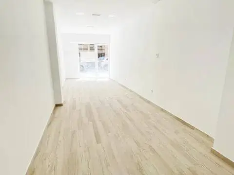 Local comercial en La Fama