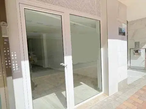 Local comercial en La Fama