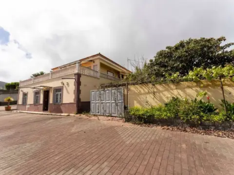 Chalet en calle Carretera de La Esperanza, 66