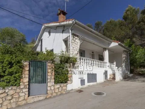 Casa en Hontoba