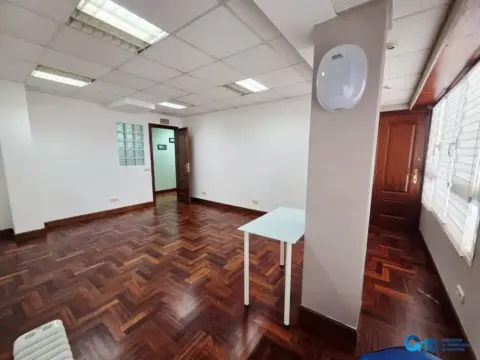 Local comercial en Erdialdea