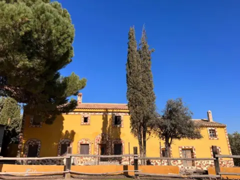 Casa rústica en Caniles