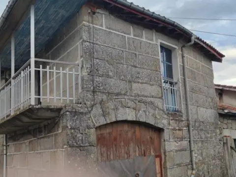 Casa rústica en Baños de Molgas