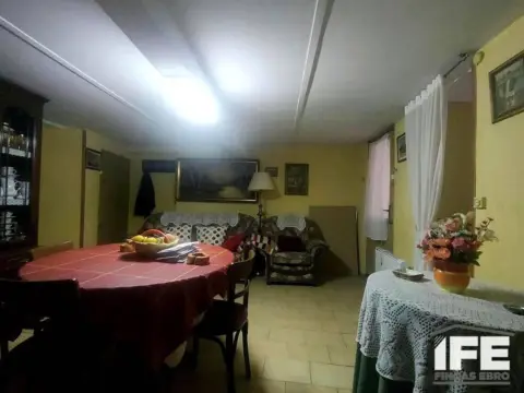 Chalet en Luceni