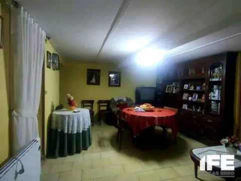 Chalet en Luceni