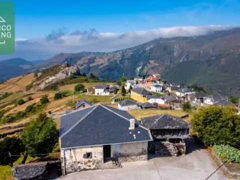 Casa adosada en calle Lendequintana, 16. 33717, Villayon (Asturias)