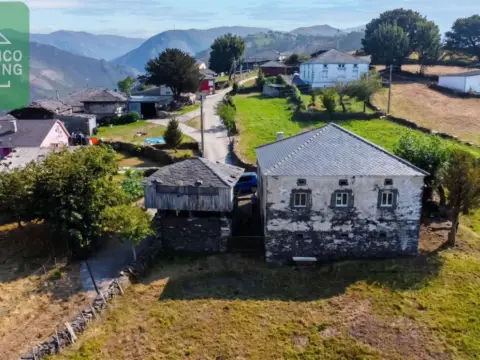 Casa adosada en calle Lendequintana, 16. 33717, Villayon (Asturias)