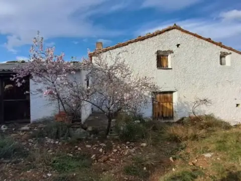 Casa rústica en Benafigos