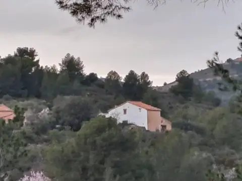 Casa rústica en Benafigos