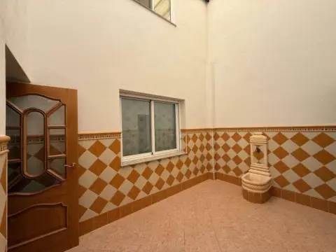 Casa en Algueña