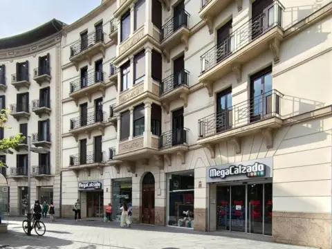 Piso en Plaza de las Merindades