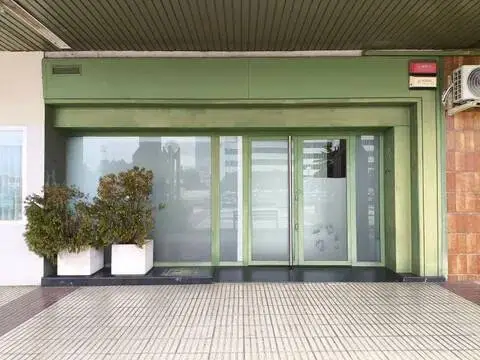 Local comercial en calle de Sancho Ramírez