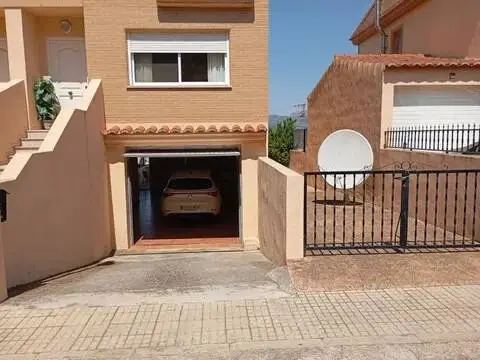Casa adosada en La Salzadella