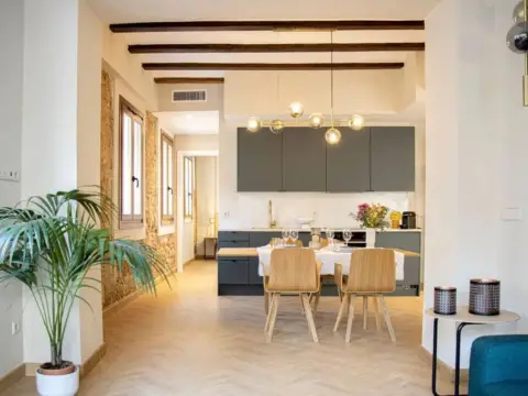 Piso en Plaça de la Santa Creu