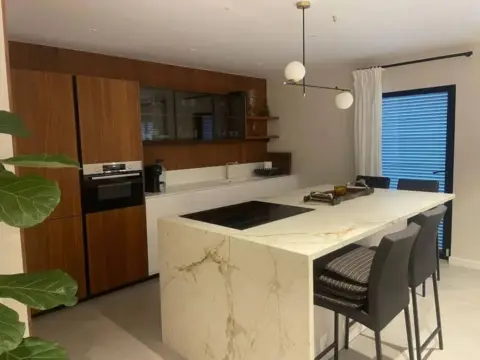 Piso en Rambla-Duggi-Los Hoteles