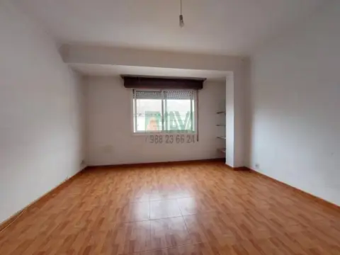 Piso en Ourense Capital