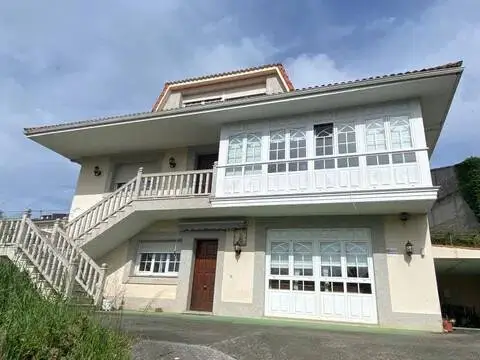 Chalet en Betanzos
