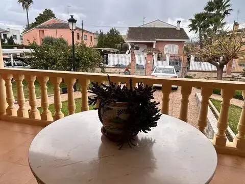 Chalet en Paraíso-Los Almendros