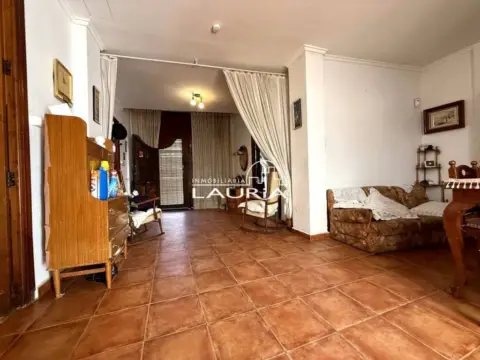 Chalet en Zona L'Ermita
