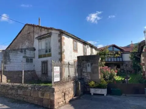 Casa rústica en calle Barrio Soto, 118